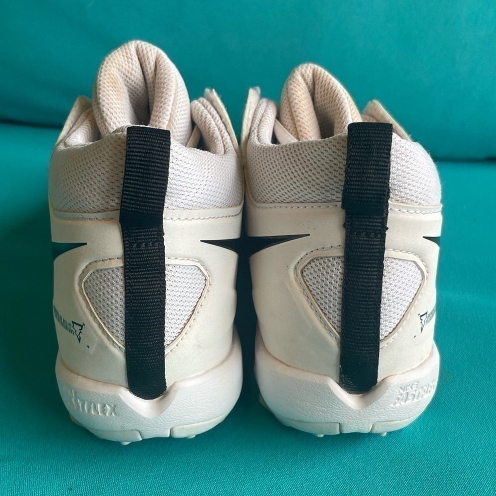 Kids Nike Alpha Menace 3 football cleats size 4.5Y - Picture 3 of 7